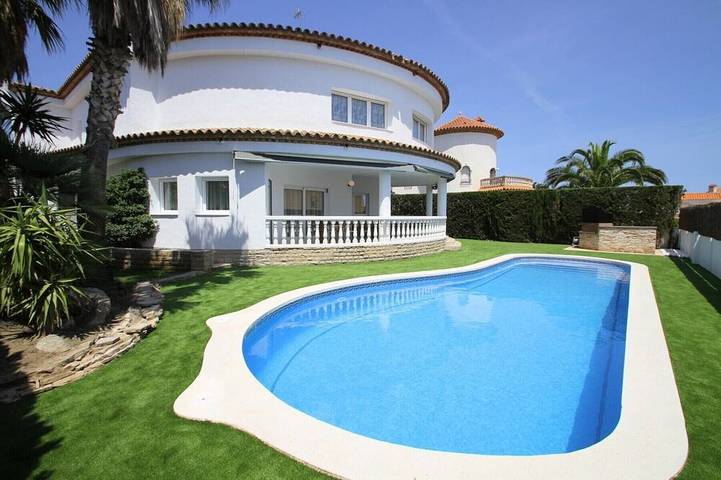 Villa pour 12 personnes, avec terrasse et jardin à Miami Platja