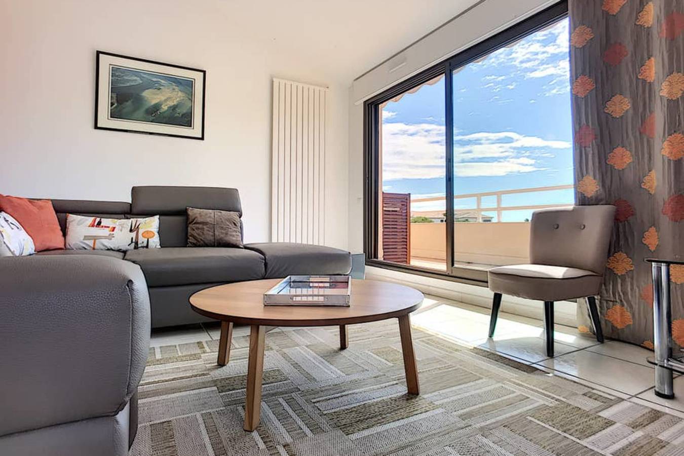 Apartment for 6 People in Antibes, Cannes region