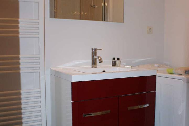 Gîte pour 2 personnes, avec terrasse à Saint-Honoré-les-Bains - 4