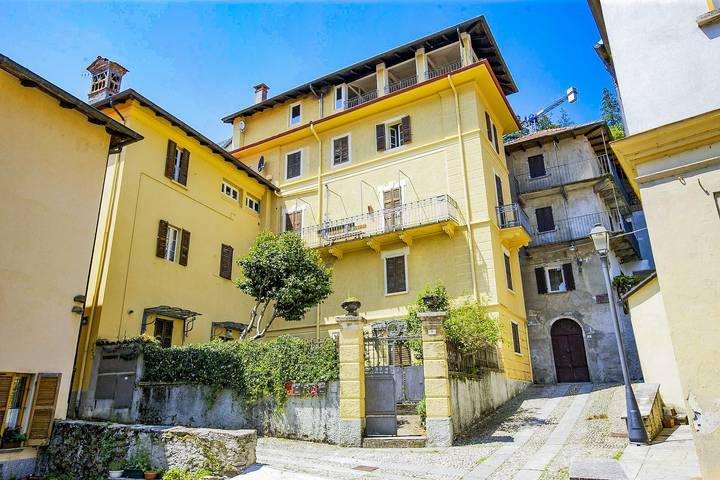 Gîte pour 4 personnes, avec terrasse ainsi que vue sur le lac et vue, animaux acceptés à Ghiffa - 2