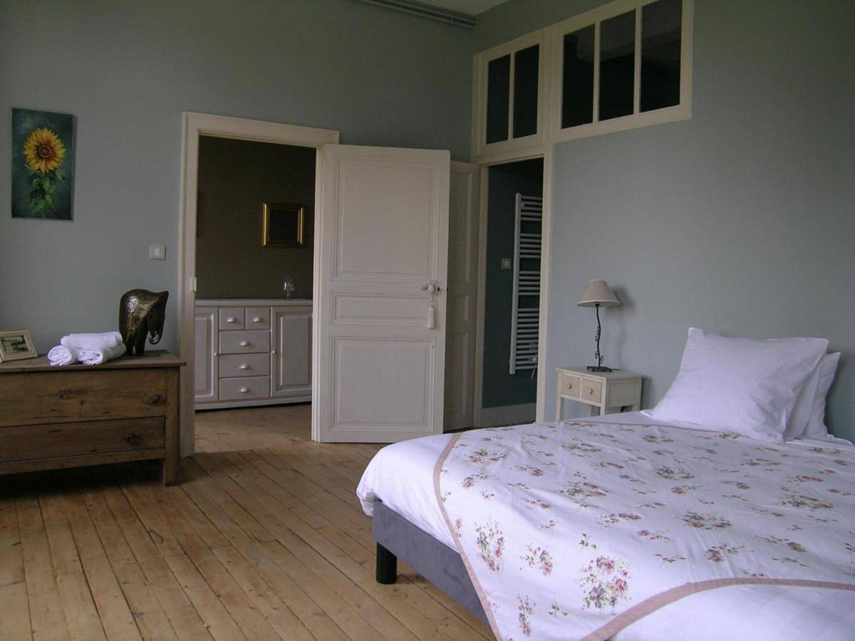 Holiday Home in Cérilly, Région de Montluçon