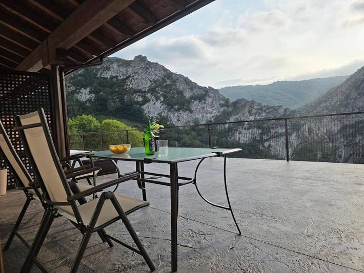 Casa rural para 5 personas, con jardín además de vistas y piscina en Morcín - 2