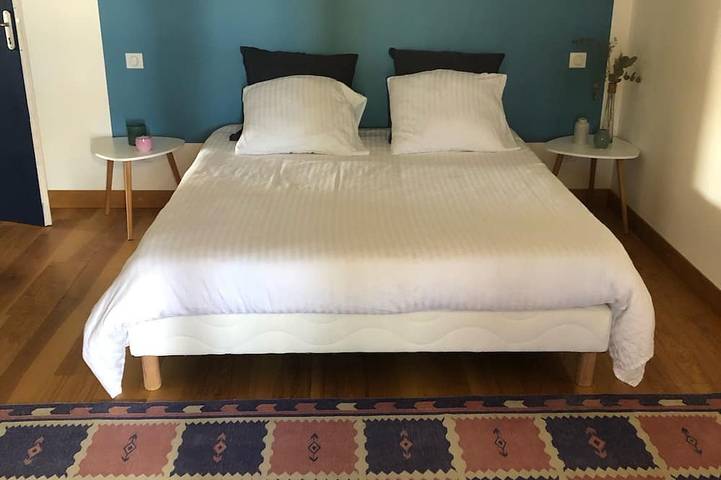 Location de vacances pour 8 personnes, avec jardin à Couze-et-Saint-Front - 3