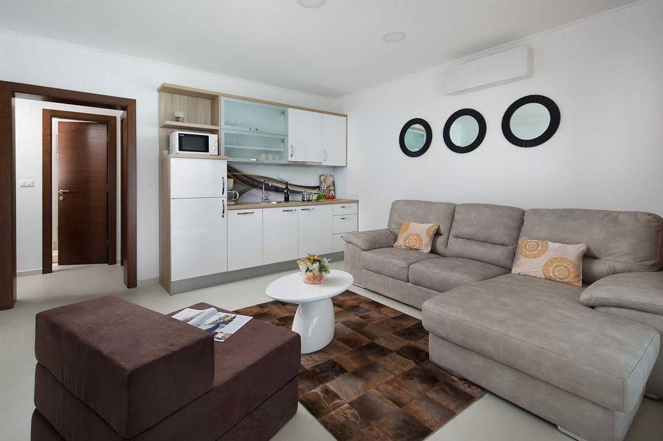 Ganze Wohnung, 10 Meter zum Meer & Strand | Klimatisierte Fewo für 2-4 Personen in Vir