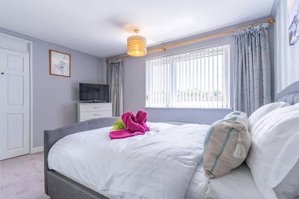 Central Aster House 3 Bedrooms Parking in Nottingham, East Midlands