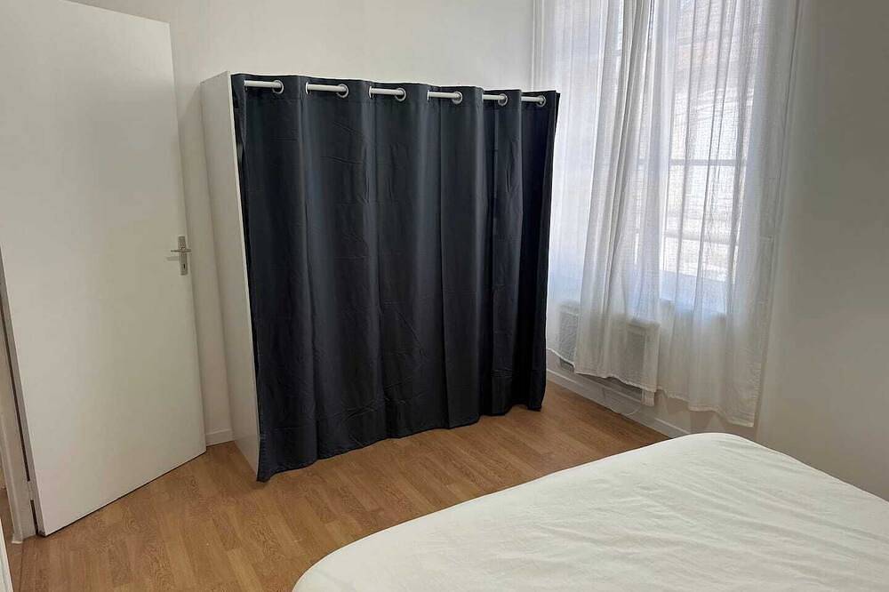 Appartement entier, À 5 minutes de la gare ! Appartement lumineux et spacieux in Romilly-sur-Seine, Aube