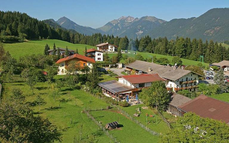 Hotel für 4 Personen, mit Terrasse und Garten sowie Ausblick in Thiersee