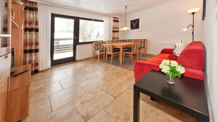 Vakantiehuis voor 6 personen, met tuin en zwembad in Nesselwang