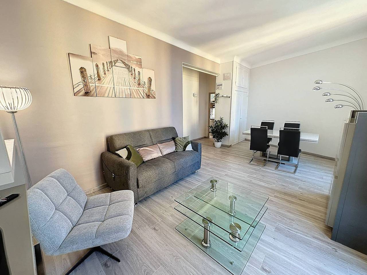 Appartement de vacances entier, - Beau 2 pièces avec balcon et vue mer latérale in Cannes, Région de Cannes