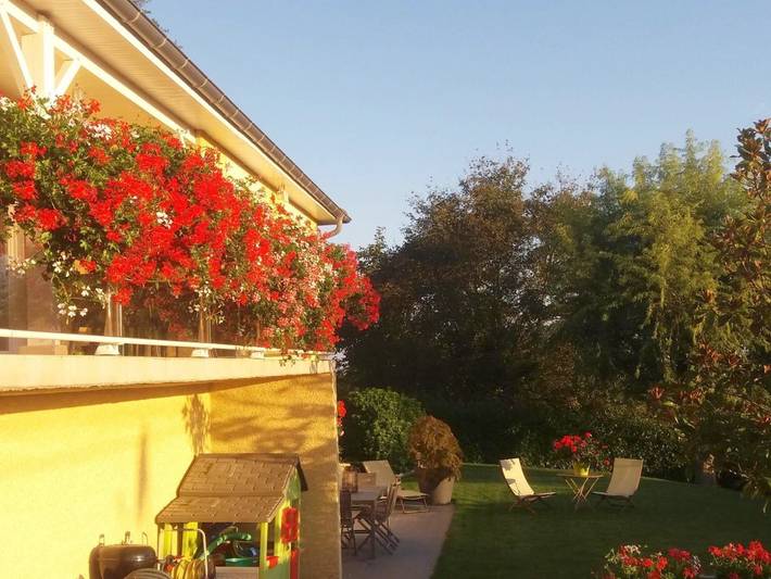 Gîte pour 4 personnes, avec jardin et vue dans Aéroport Lyon Saint-Exupéry - 2