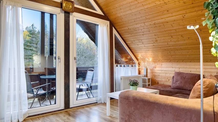 Ferienwohnung für 4 Personen, mit Balkon und Garten sowie Seeblick in Mittlerer Schwarzwald - 2