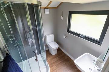 Glamping for 4 People in Stanton on the Wolds, Nottinghamshire, Photo 3