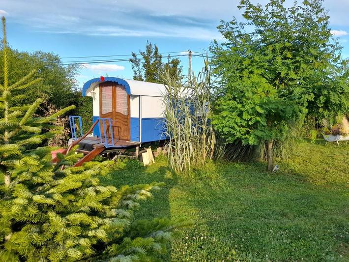 Location de vacances pour 3 personnes, avec jardin à Angé