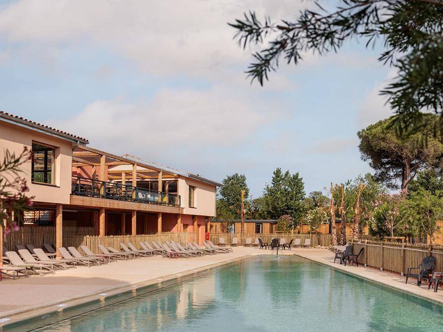 Camping Blendin Retreat Agde - Mobilhome 4 personnes - Cottage Roussane 3 Pièces 4 Personnes Climatisé + Tv 2sdb in Grau-d'Agde, Agde