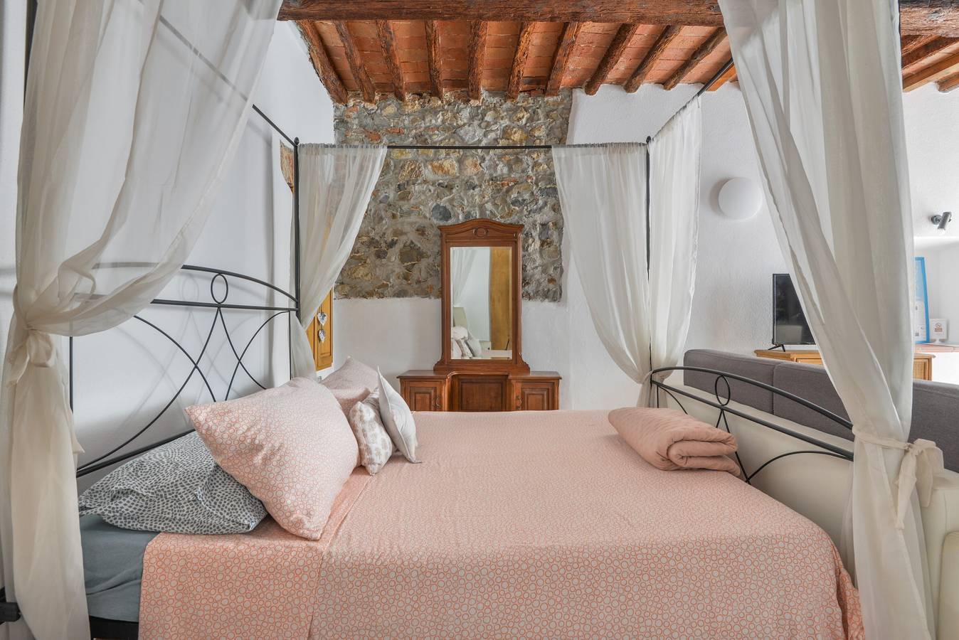 Estudio entero, Estudio 'Nido D'amore' con Wi-Fi y aire acondicionado in Portoferraio, Elba