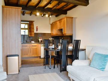 Holiday Rental for 4 People in Cumbria, North West England, Photo 2