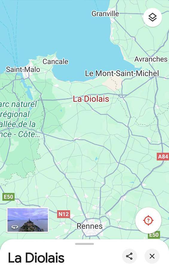 Location de vacances pour 7 personnes, avec jardin à Baguer-Pican - 2