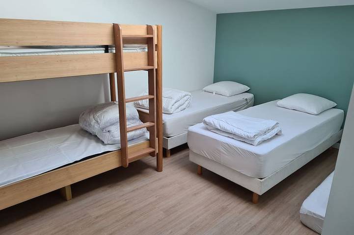 Location de vacances pour 22 personnes, avec jacuzzi ainsi que terrasse et jardin à Bernières-sur-Mer - 4