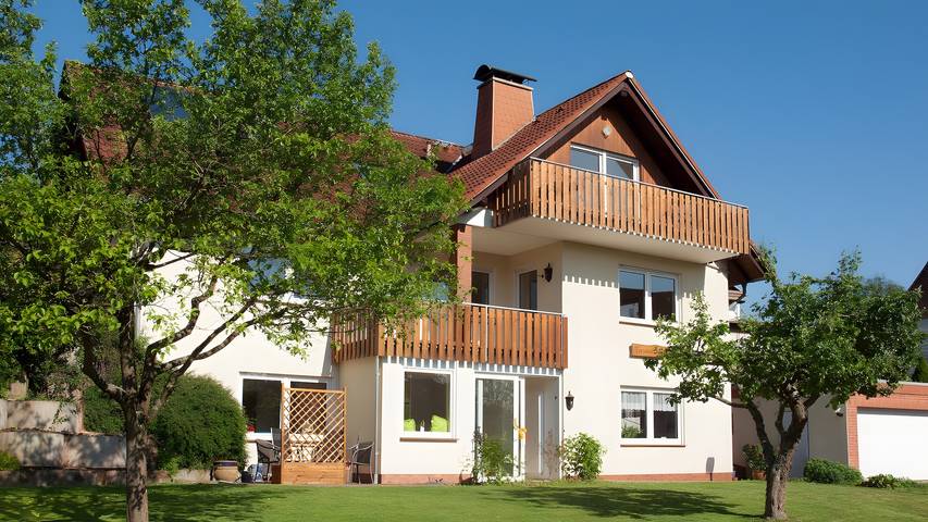 Ferienwohnung für 3 Personen, mit Seeblick und Balkon im Waldecker Land - 2