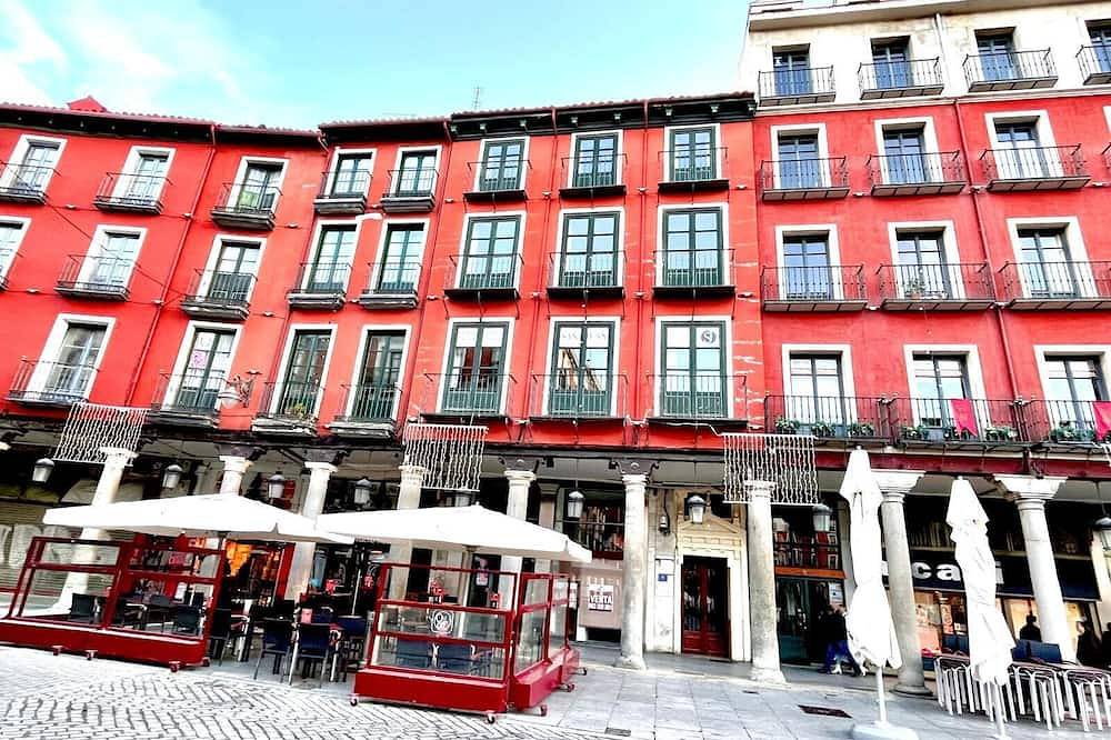 Apartamento entero, Espacios Blanco Plaza Mayor 3: 150m2 y 3 hab.!. in Valladolid, Provincia de Valladolid