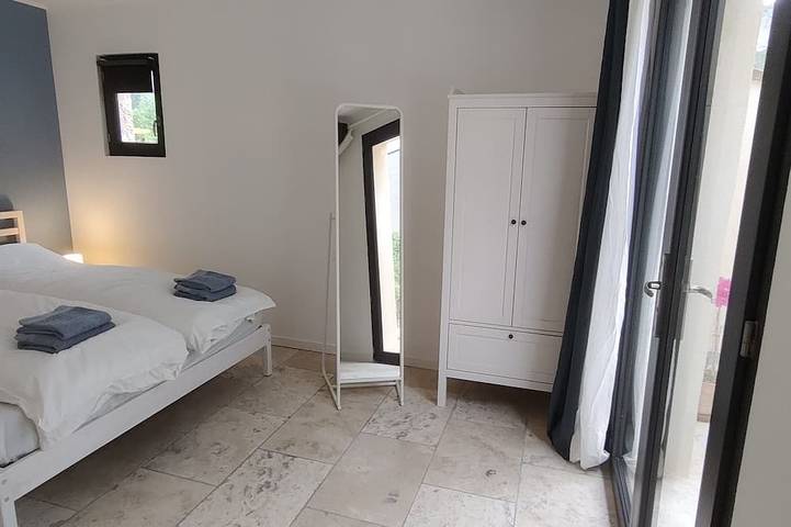 Location de vacances pour 5 personnes, avec jardin et terrasse à Aurel - 3