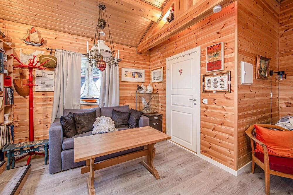 Schönes Haus mit 2 Schlafzimmern in øydegard in Tingvoll, Nördliches Fjordnorwegen