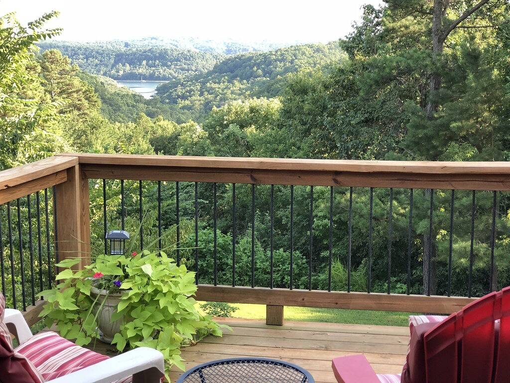 Ruhige und ruhige See- / Fluss-Bereich-Ferien-Miete. in Beaver Lake