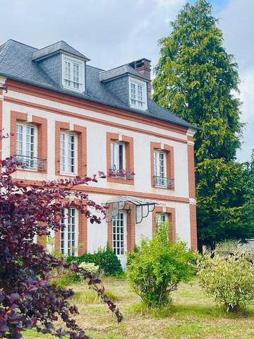 Chambre d’hôte pour 2 personnes, avec vue ainsi que jardin et terrasse dans Saint-Nicolas-de-Sommaire
