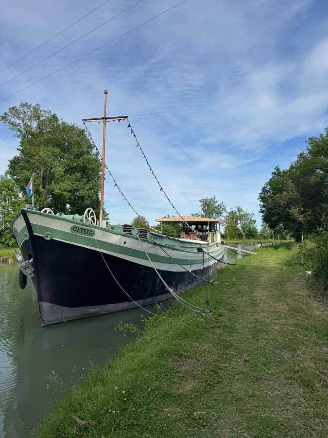 Bateau pour 2 personnes, avec vue et terrasse à Castelsarrasin - 2