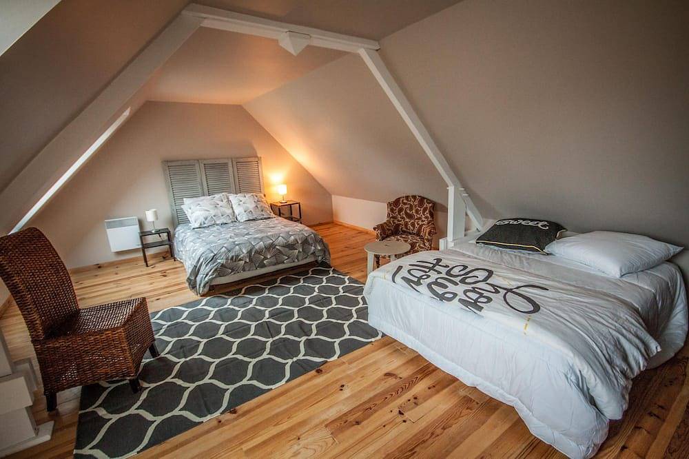 Charmante geräumige Villa (5 Schlafzimmer) 40 Meter vom Strand entfernt (2 bis 15 Personen) in Saint-Germain-sur-Ay, Coutances und Umgebung