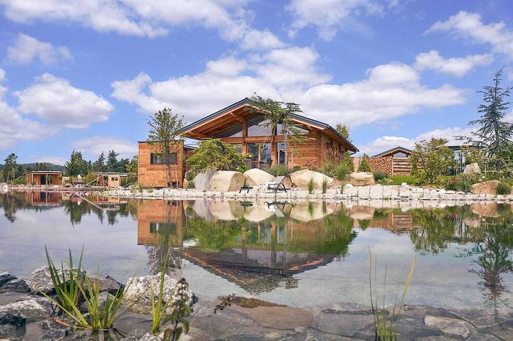 Ferienhaus für 4 Personen, mit Garten und Pool, mit Haustier