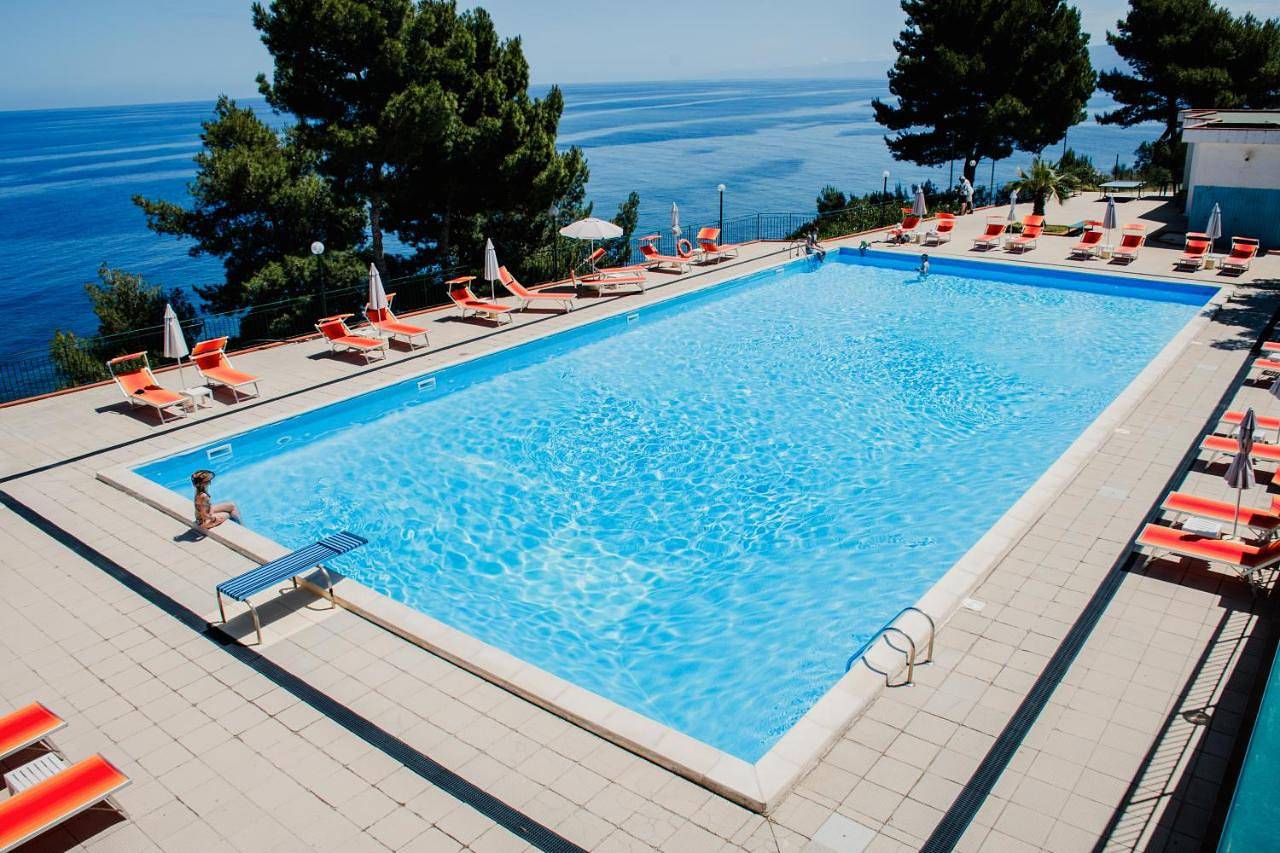 Camping & Village Rais Gerbi in Pollina, Palermo Provinz