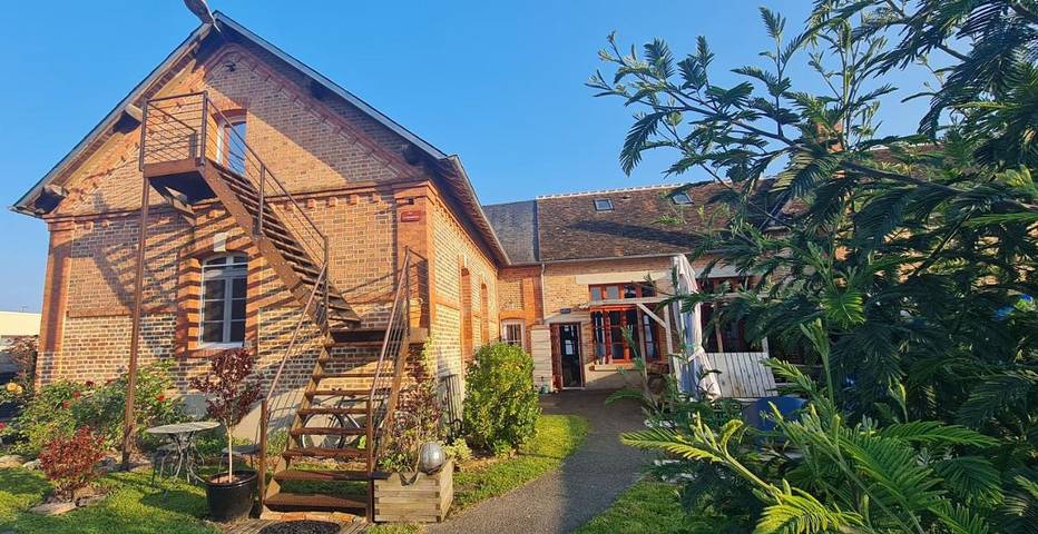 Chambre d’hôte pour 2 personnes, avec Terrasse ainsi que Jardin et Piscine