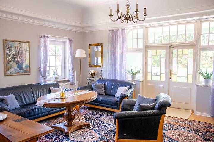 Ferienwohnung für 5 Personen, mit Garten und Balkon, kinderfreundlich