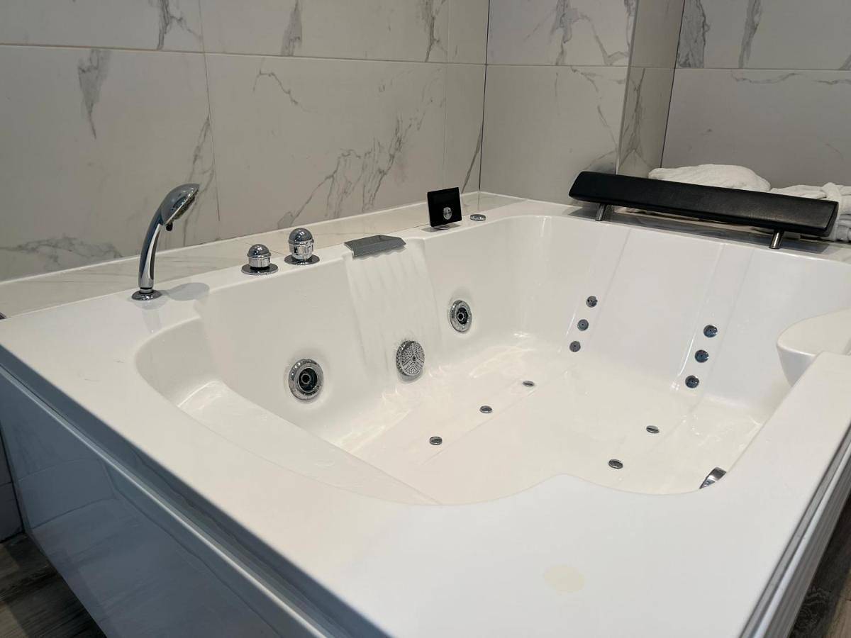 Deluxe Queen Room in El Barrio, Alicante