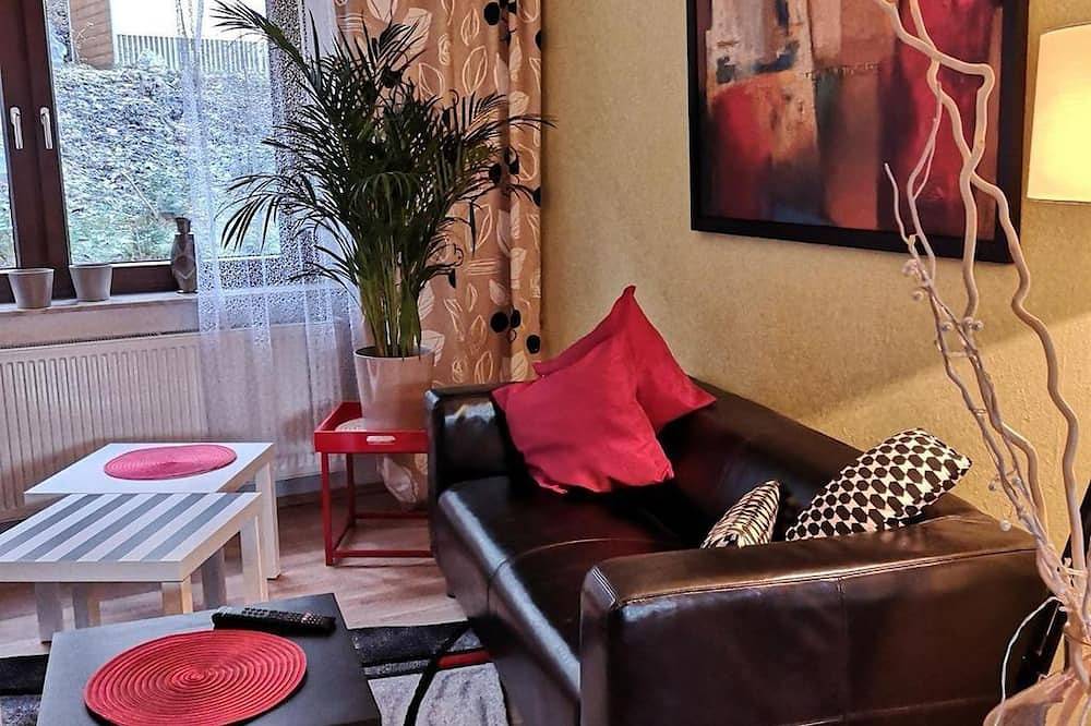 Ferienhaus Am Waldbad Brunn - Ferienhaus modern und geräumig mit Terrasse in Auerbach, Chemnitz und Umgebung