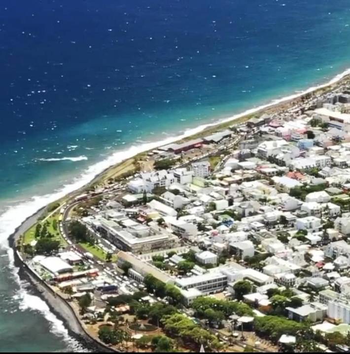 Gîte pour 4 personnes, avec balcon et vue dans Le Barachois Saint Denis - 4