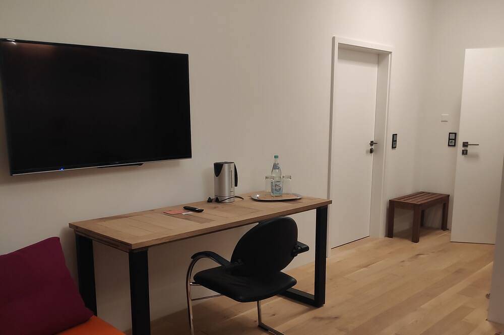 Ganze Wohnung, Ökologisches  Doppelzimmer in Gönningen in Reutlingen, Albsteig Etappe 11