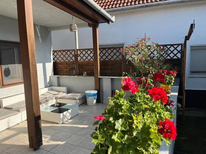 Dom gościnny dla 8 osób, z widok i sauna oraz basen i ogród, zwierzęta dozwolone w Tiszafüred