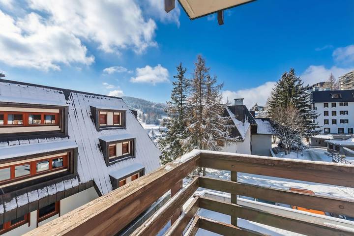 Ganze Wohnung, Appartamento Alpine Suite Ski-in/out in Sestriere, Via Lattea