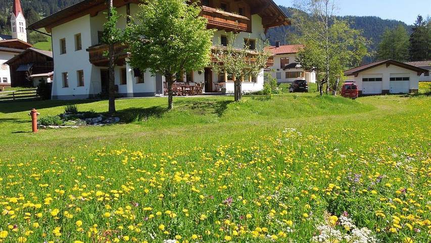 Ferienwohnung für 2 Personen, mit Garten im Lechtal