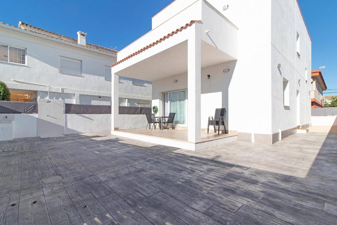 Global Vacacional, Moderno chalet en la playa de Almenara in Playa de Almenara, Almenara