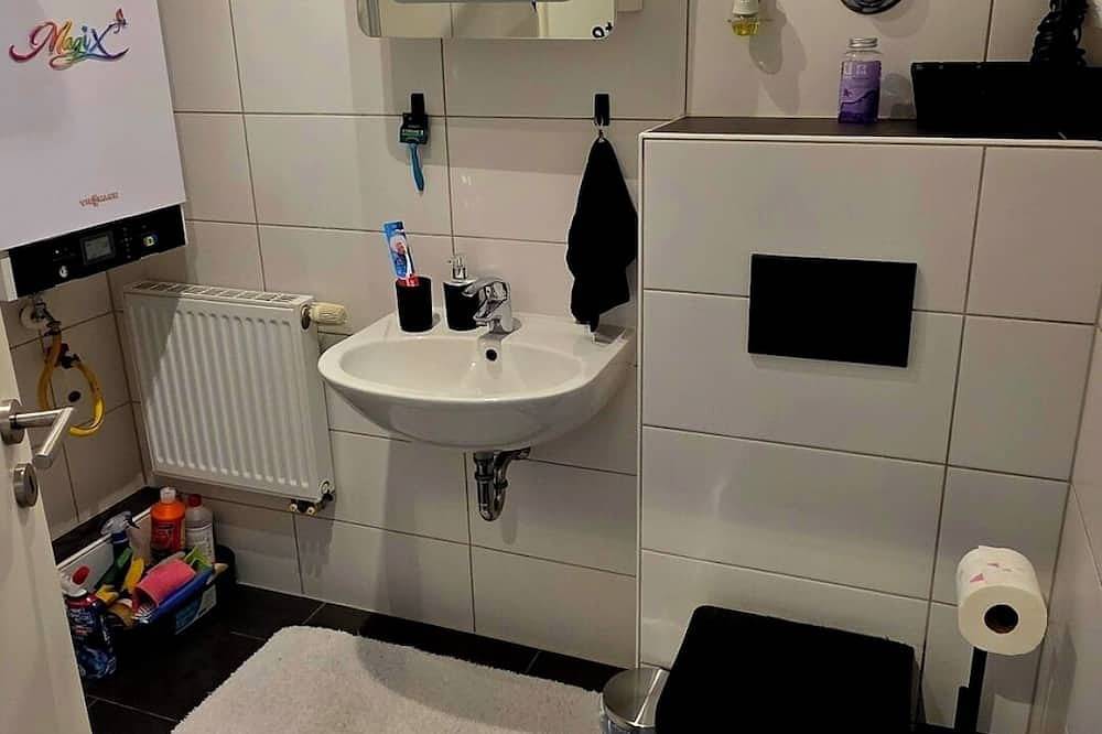 Ganze Wohnung, Fühlen Sie sich wie zu Hause in meinem gemütlichen, kleinen, gut ausgestatteten, modernen Studio :) in Landstuhl, Saar-Nahe-Bergland