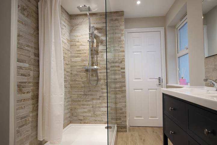 Appartement entier, Montrose Lodge, superb central Regency-style apartment with free parking(x2) in Cheltenham, Gloucestershire