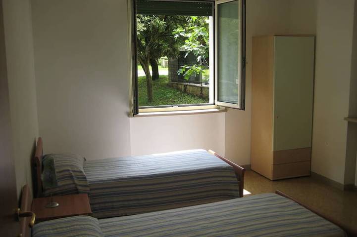 Ganze Wohnung, Geräumige Wohnung am Gardasee in Torri del Benaco, Gardasee-Berge