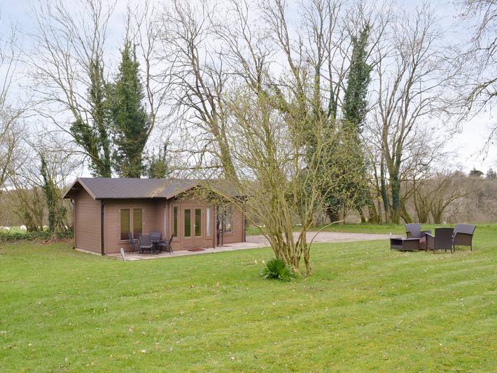 Cottage for 2 people, with garden, with pets in Wiltshire