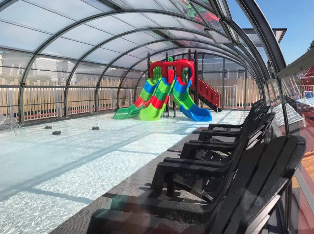 Camping 4 étoiles - Piscine in Quettehou, Región de Cherbourg