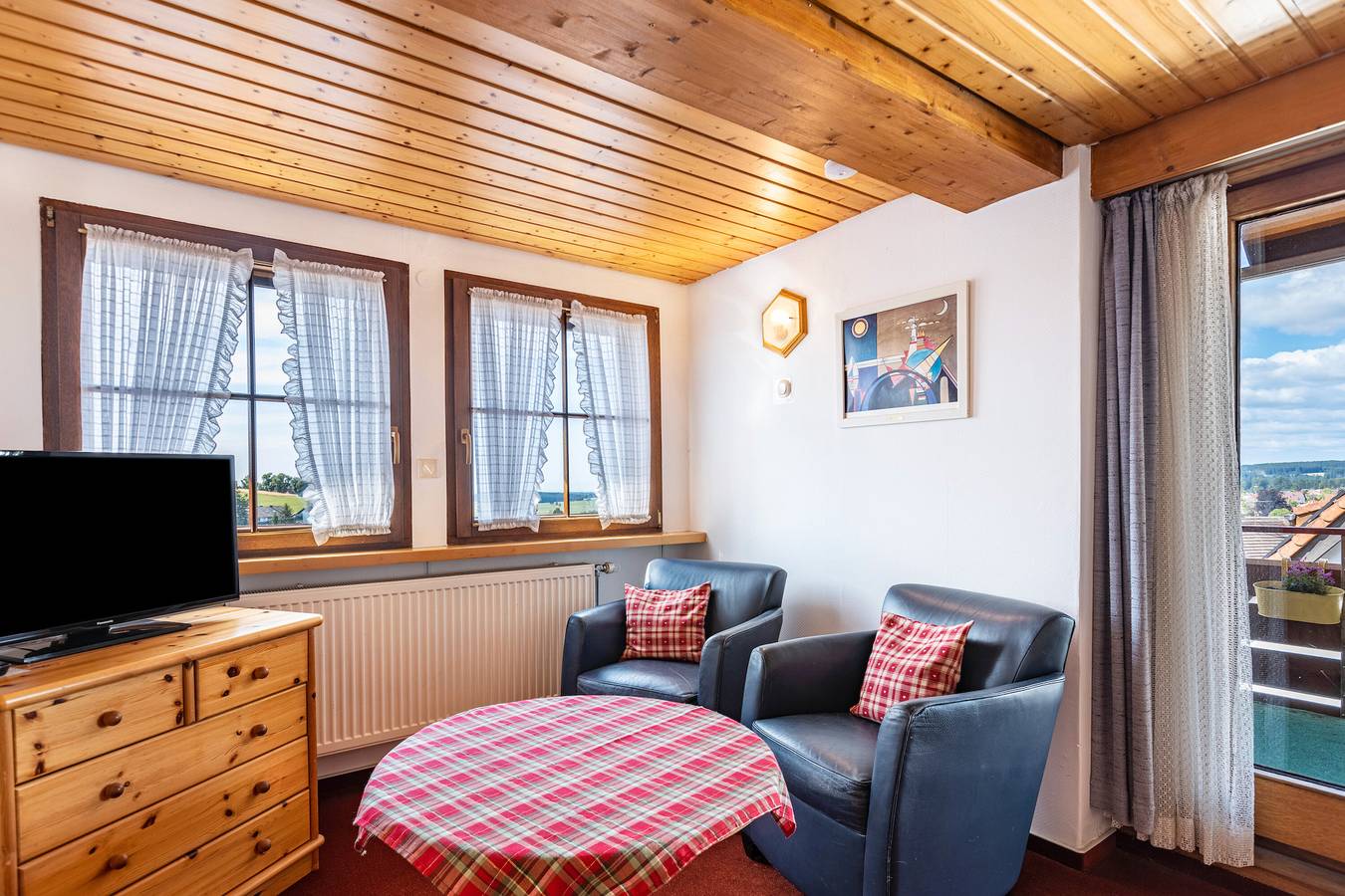 Zimmer 'Mit Balkon' mit Balkon und Wi-Fi in Bonndorf im Schwarzwald, Südschwarzwald