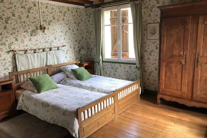 Location de vacances pour 18 personnes, avec jardin dans Aure sur Mer - 3