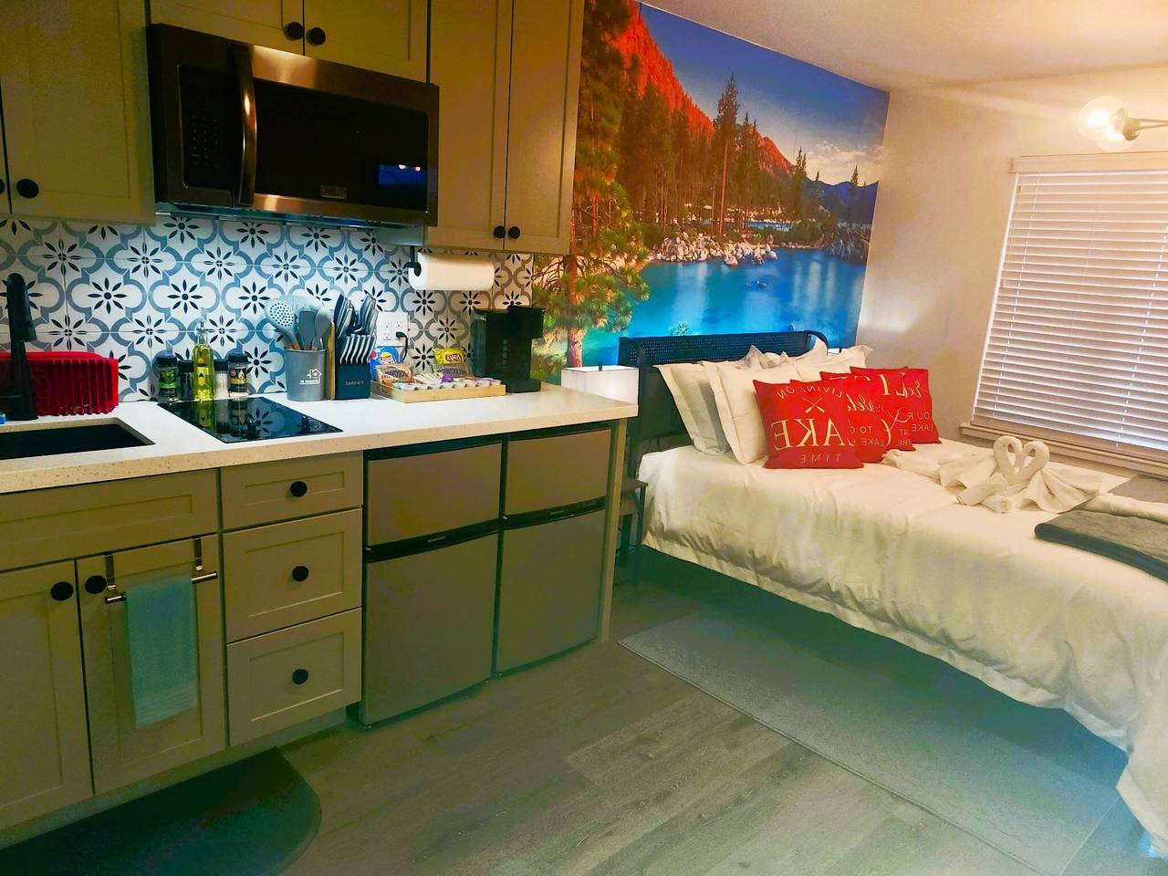 Estudio entero, Cerca del aeropuerto, el hospital, el centro de la ciudad, televisor de 58 pulgadas - Apt 150 in Reno, Nevada (Estados Unidos)